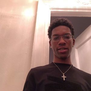 Meet your Posher, Armani